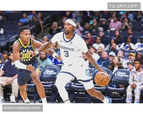 季前赛激战76人对决魔术双方球星表现引人注目精彩瞬间回顾