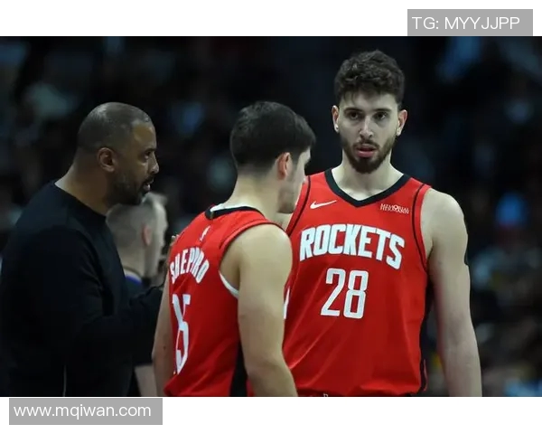 火箭与马刺四场精彩直播回顾及赛季分析全景展现