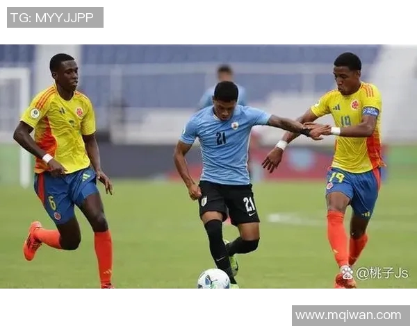 罗马队与格罗兹尼捷队的精彩对决展现足球魅力与激情