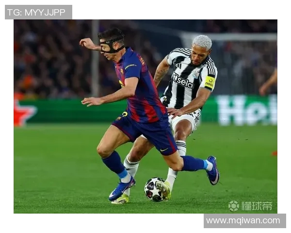 莱万携手球队再创辉煌追逐金球梦想的足球传奇之路