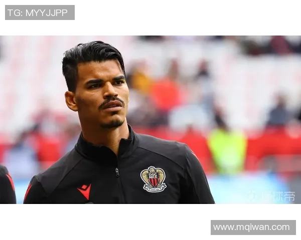 达尼洛的足球之路：从青涩少年到世界舞台的璀璨明星