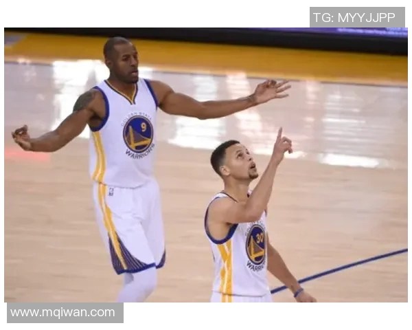 勇士队创历史奇迹以73胜战绩征服灰熊队展现无与伦比的篮球实力