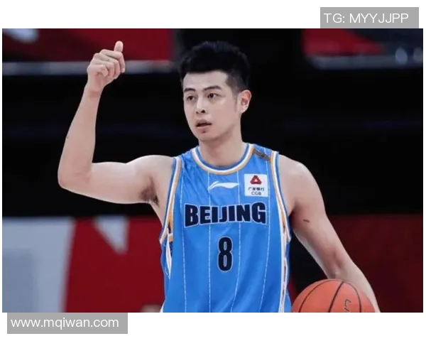 方硕的篮球之路:从青涩少年到职业赛场的奋斗与成长 方硕的篮球之路:从青涩少年到职业赛场的奋斗与成长