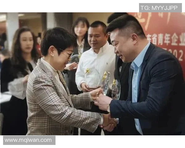 李泓澎：从普通青年到杰出企业家的奋斗历程与成功秘诀分享